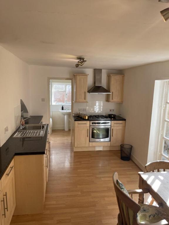 דירות לונדון Beautiful Ground Floor Garden Flat מראה חיצוני תמונה