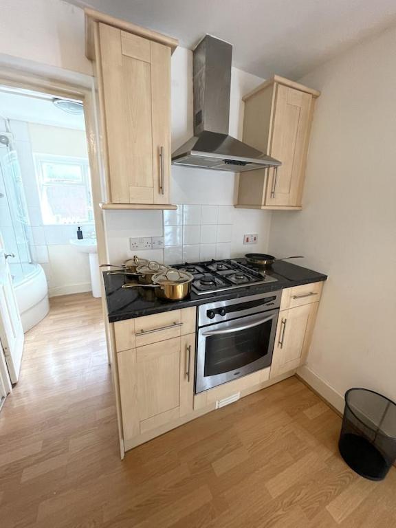 דירות לונדון Beautiful Ground Floor Garden Flat מראה חיצוני תמונה